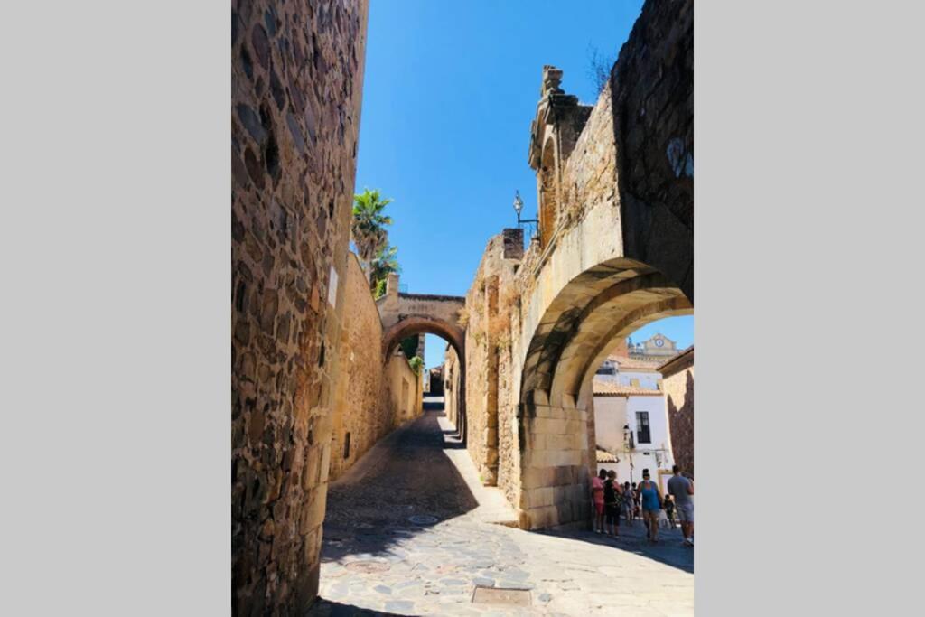 El Escondite De La Muralla Caces Exteriér fotografie